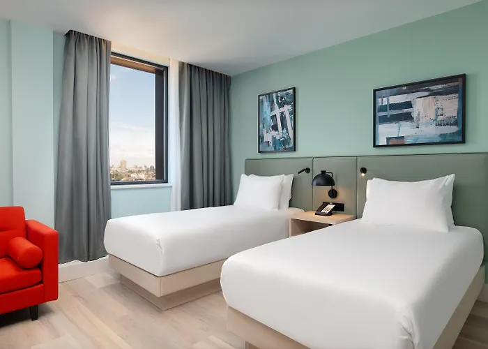Hyatt Place London City EastAirport Hotel