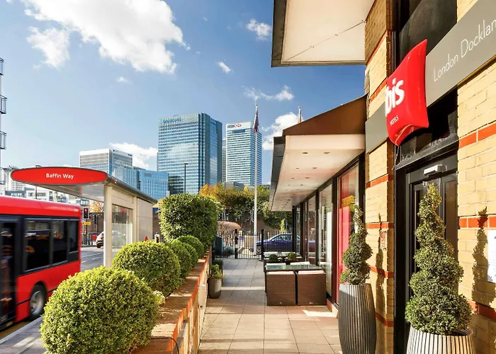 Ibis London Docklands Canary WharfAirport Hotel